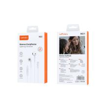 Wired Lightning Earphone w/ Plug & Play (M21)